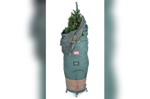 How to Store an Artificial Christmas Tree in a Bag