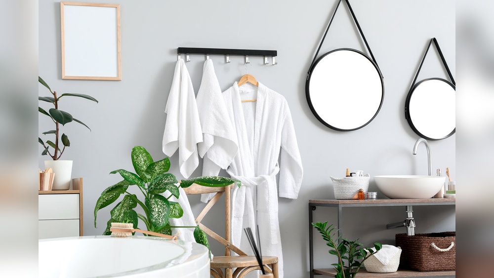 Is It Important to Decorate Bathrooms With Towels