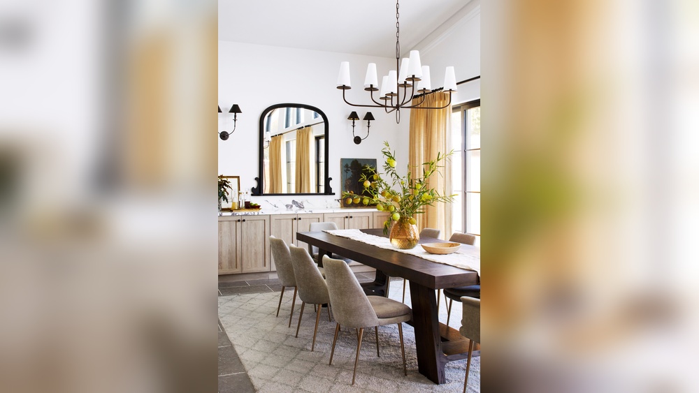 Modern Kitchen Table Centerpiece