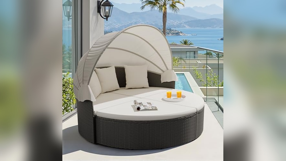 Outdoor Canopy Bed
