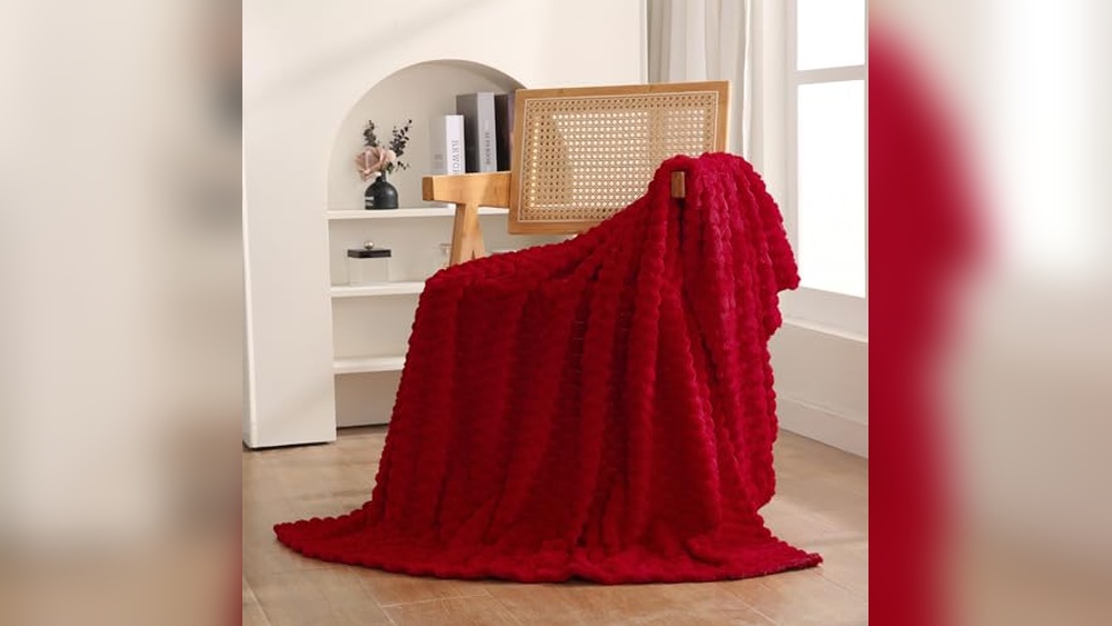 Red Bedroom Decor