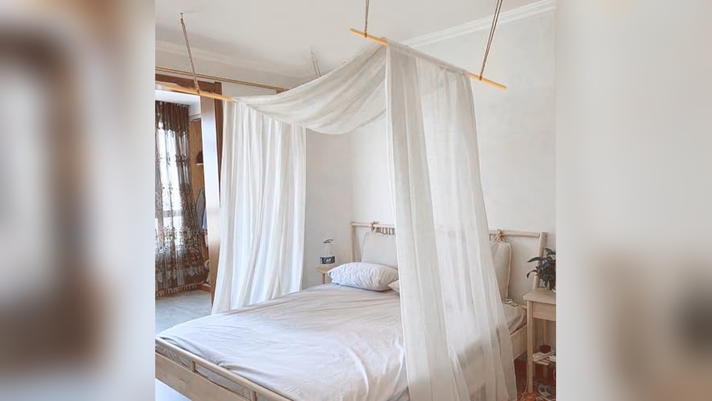 Restoration Hardware Canopy Bed