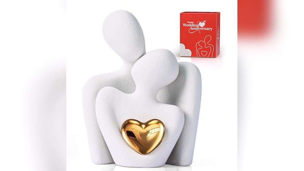 Small Bedroom Decoration for Couples