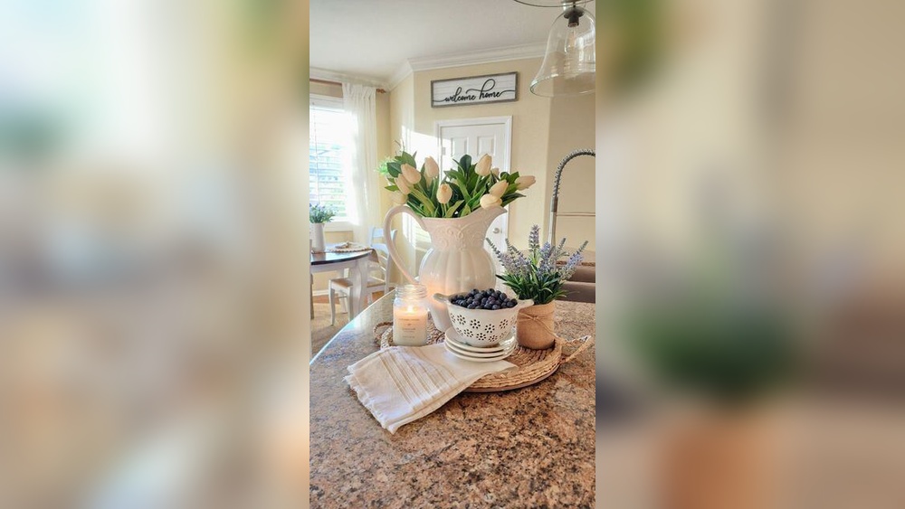 Tray Centerpiece Kitchen Island Decor Ideas