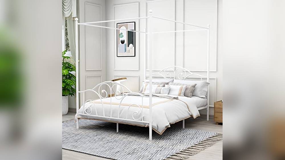 Vintage Canopy Bed