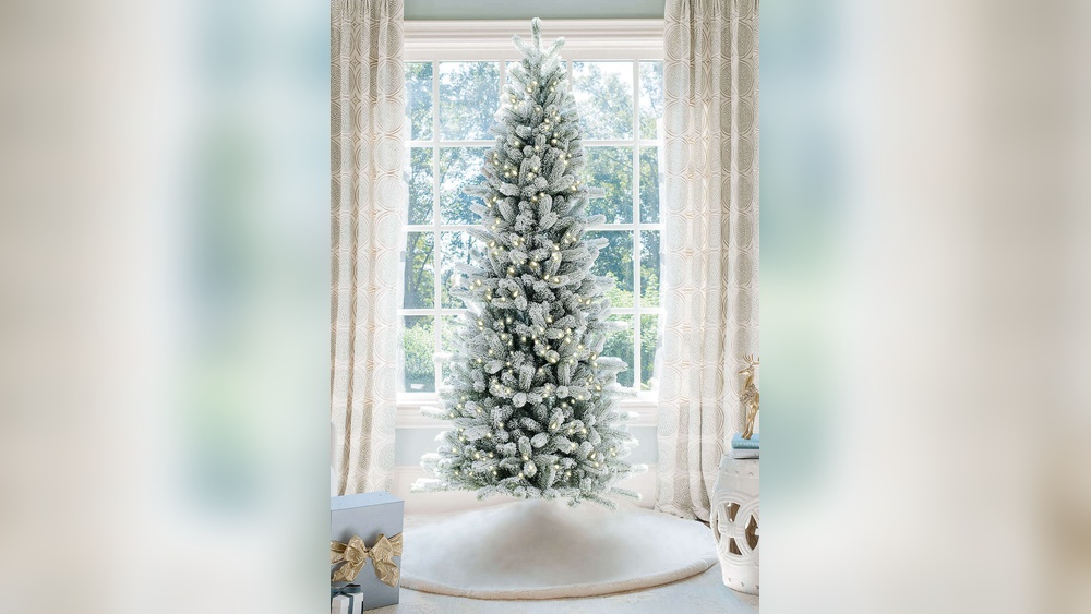 What Artificial Christmas Tree to Buy