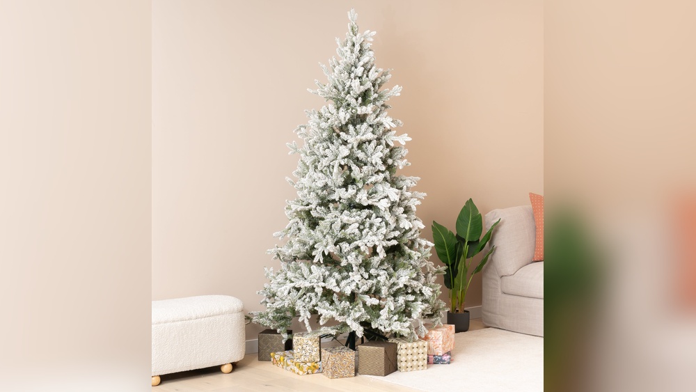 What Company Makes the Best Artificial Christmas Trees
