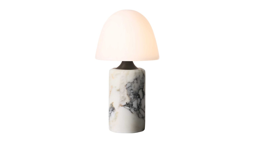 What Fuse Should I Use for a Table Lamp