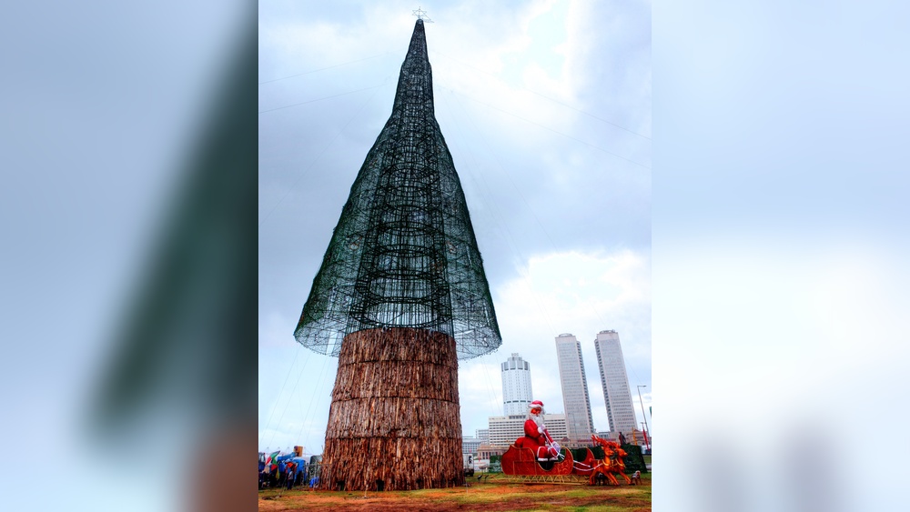 What is the Tallest Artificial Christmas Tree