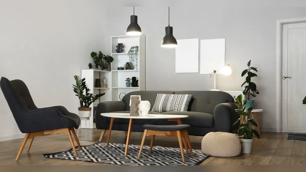What Kind of Table Do You Put a Lamp on