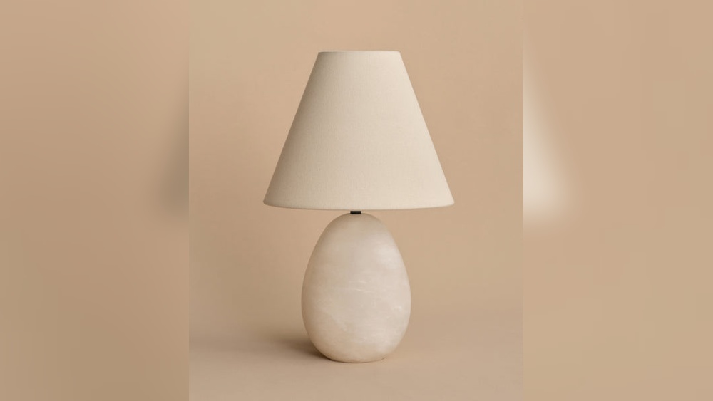 What Lamp Shape Works With Oval Bedside Table