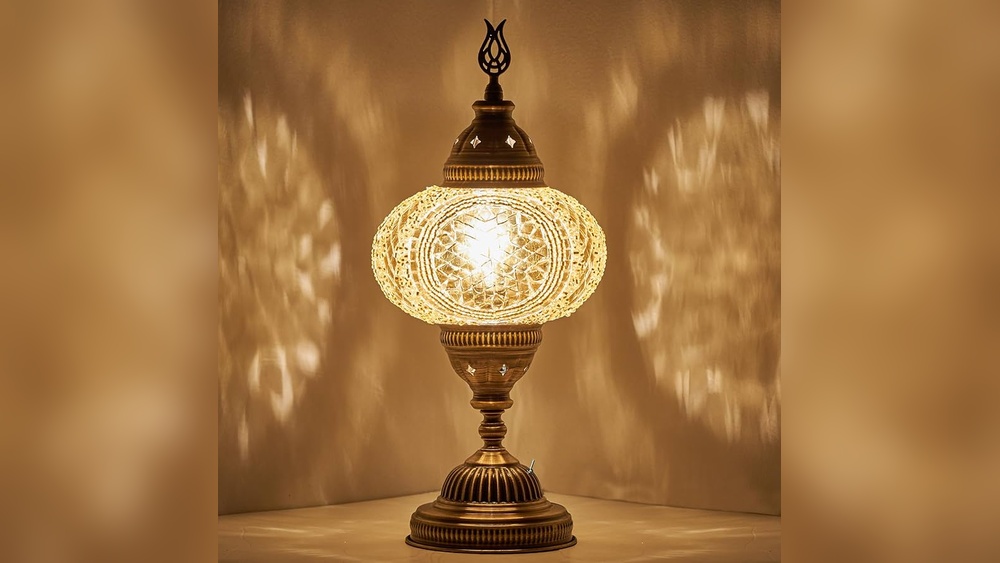 What Light Bulb Does the Morocan Mosaic Table Lamp Use