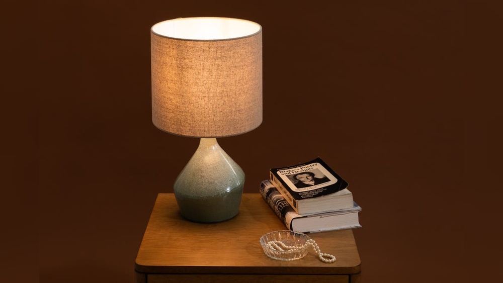 What Wat is Best for Bedside Table Lamp