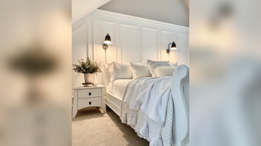 White Bedroom Furniture Decor