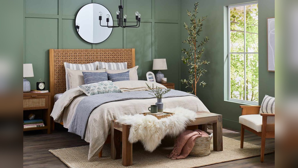 Who to Decorate Bedroom
