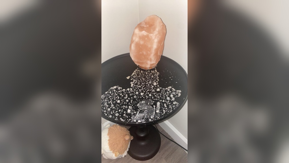 Why is Himalayan Salt Lamp Leaking
