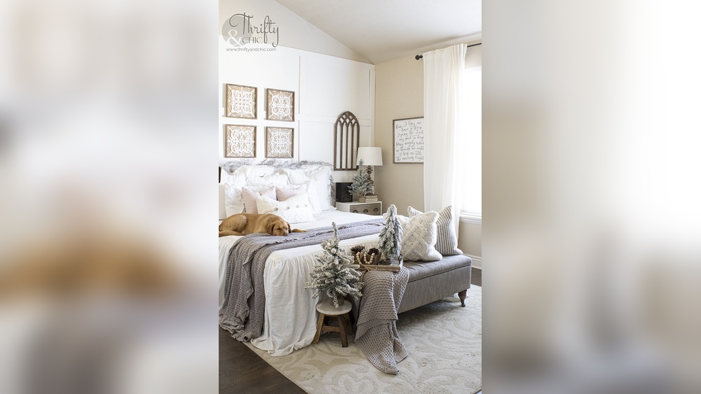 Winter Bedroom Decor