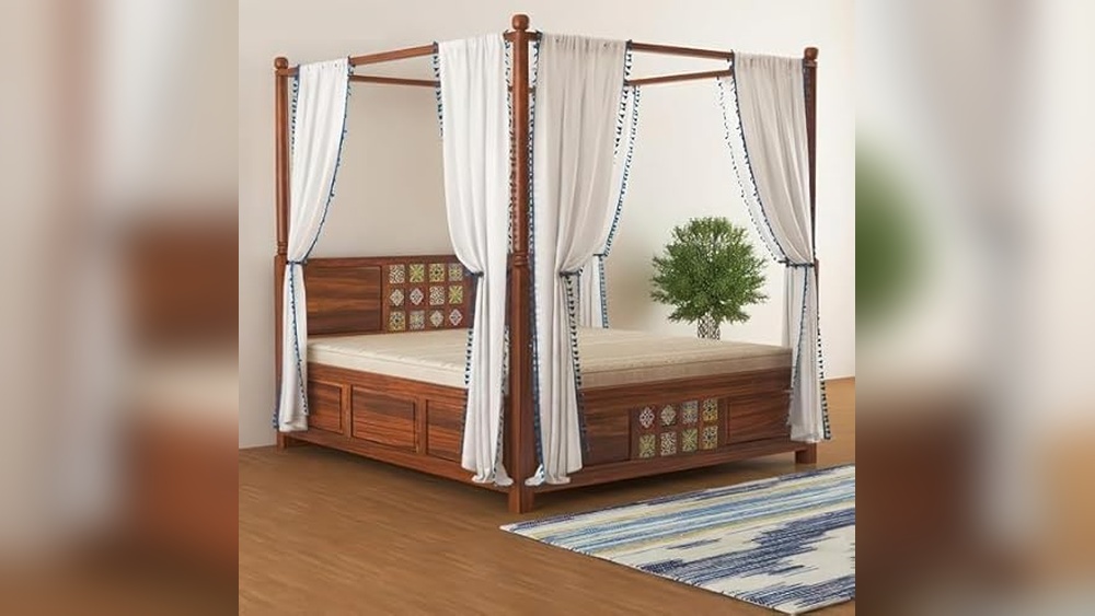 Wood Canopy Bed King