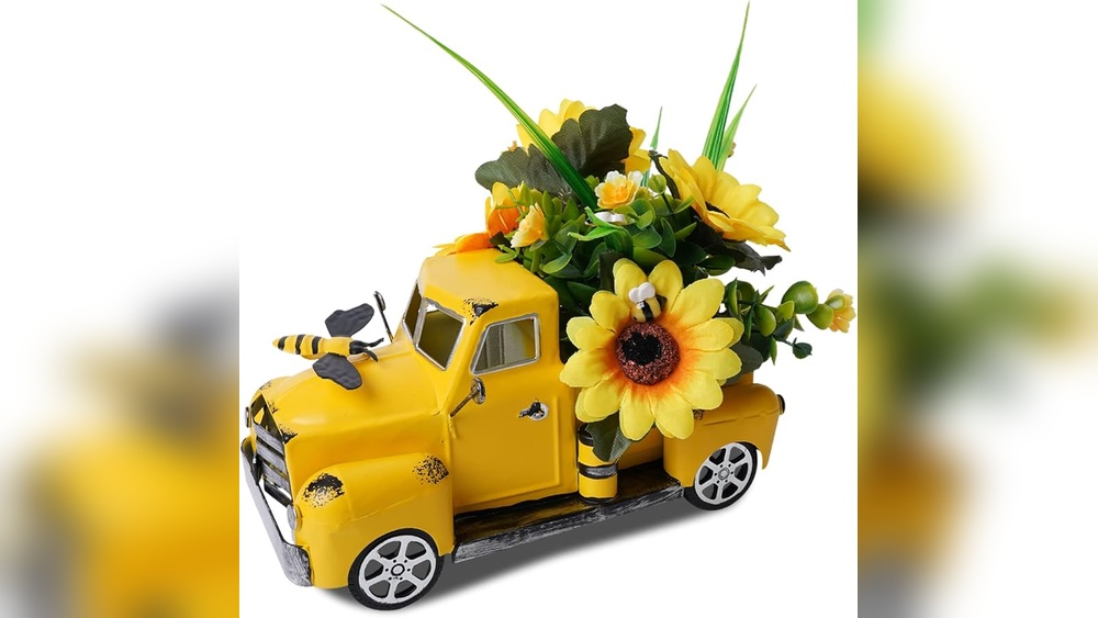 Yellow Kitchen Table Centerpiece